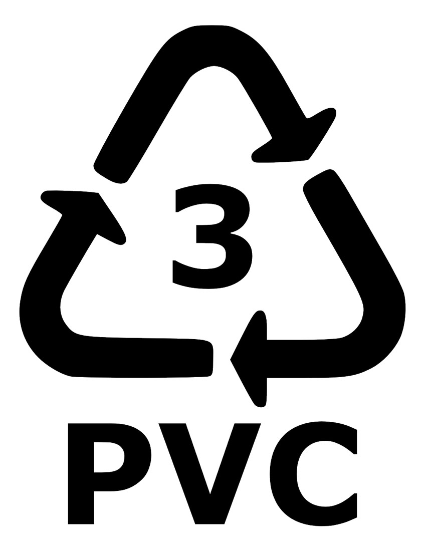 Fotografija prikazuje simbol za recikliranje plastike. Na gornjem dijelu su tri strelice postavljene u obliku trokuta što označava da se taj plastični predmet može reciklirati.. U trokutu je broj 3. . Ispod trokuta je natpis PVC koji označava vrstu plastke. Od te vrste plastike izrađuje se plastična ambalaža za hranu, boce, igračke i sl. S obzirom da ova vrsta plastike ispušta kemikalije koje nepovoljno utječu na ljudsko zdravlje, stručnjaci preporučuju korištenje drugih vrsta plastike.
