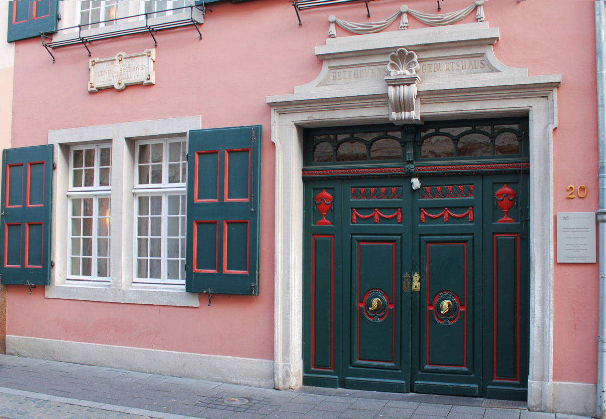Slika prikazuje Beethovenovu rodnu kuću u Bonnu.