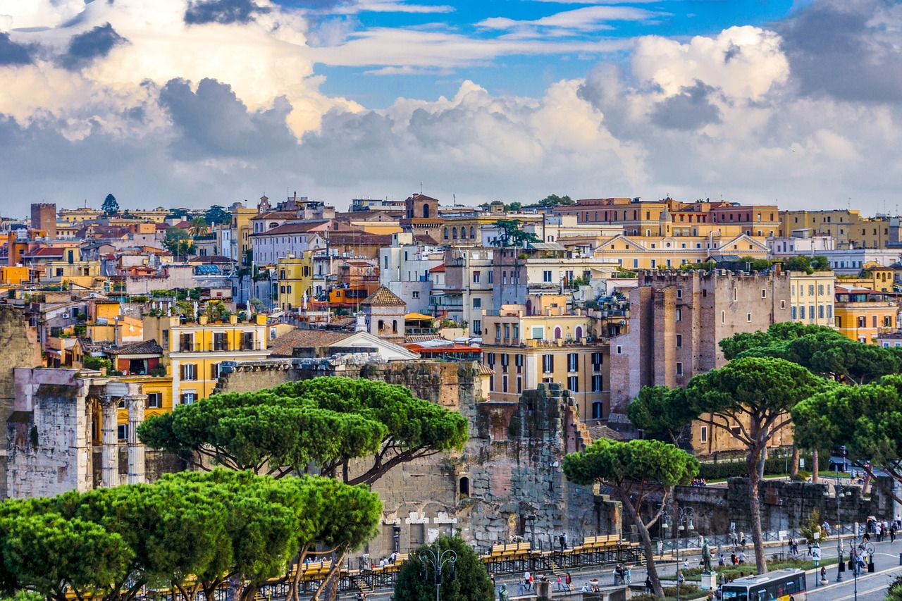 Na slici je prikazan grad Rim.