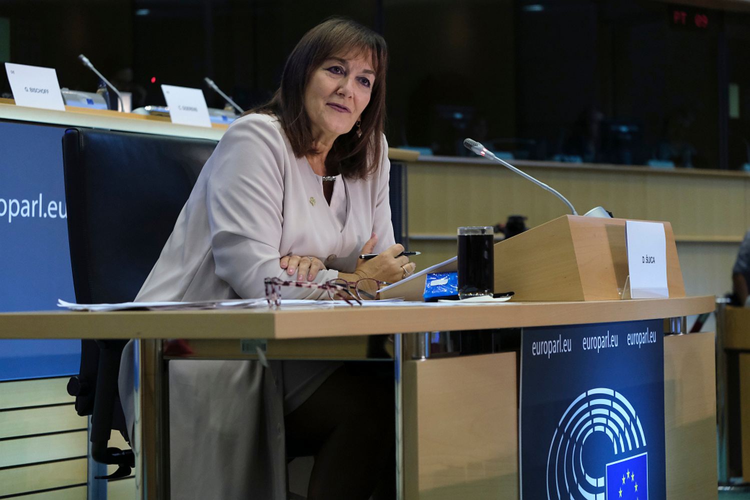 Slika prikazuje Dubravku Šujicu, potpredsjednicu Europske komisije.